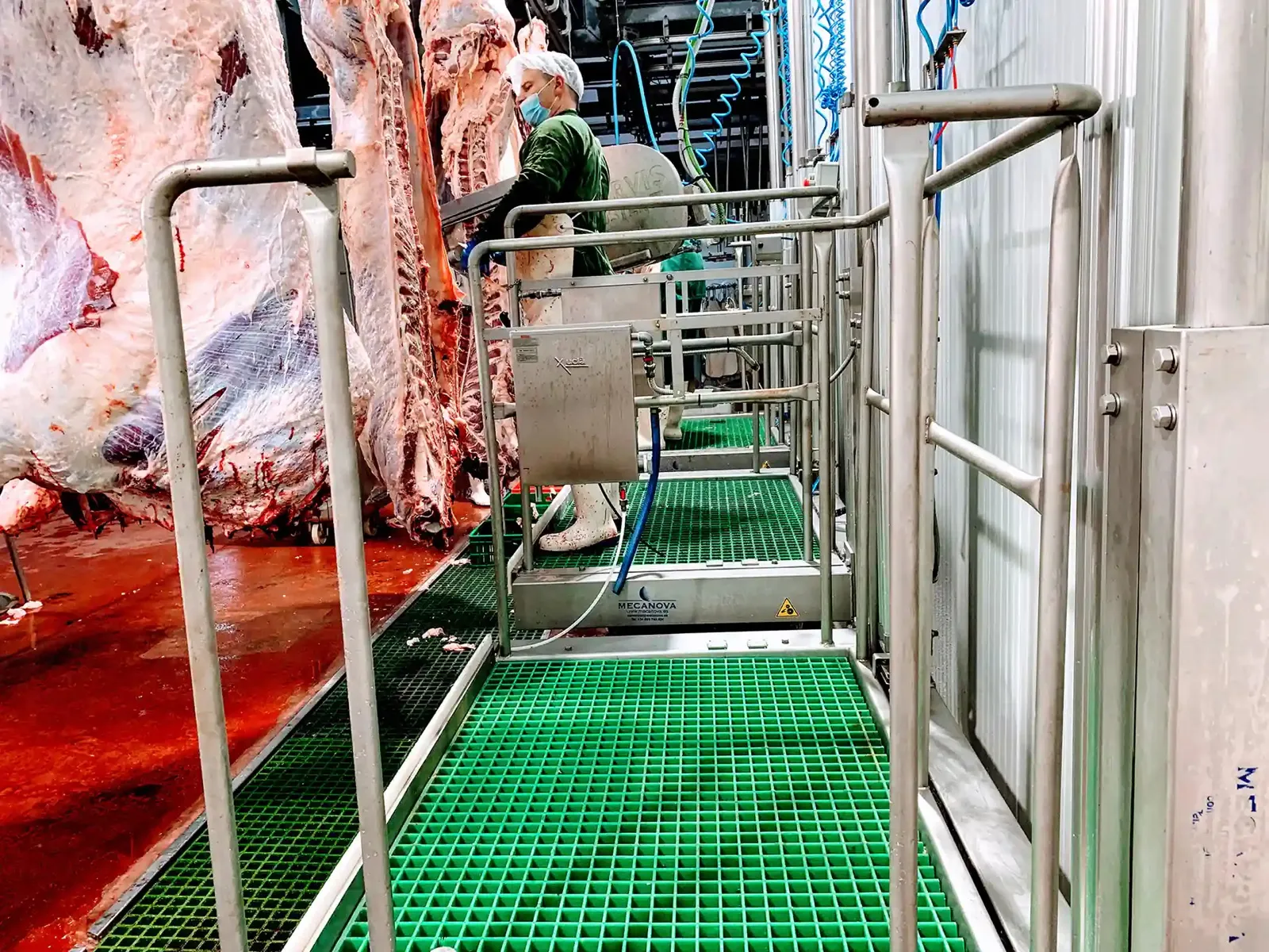 Platforme pneumatice de prelucrare pentru bovine